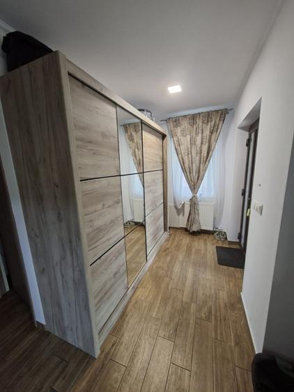 Casă individuală cu 3 camere cu Canalizare în Exterior Sud