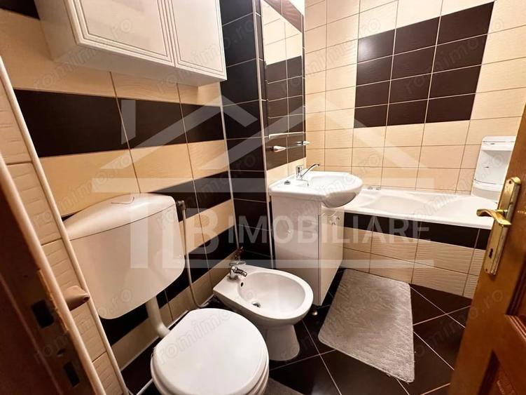 Apartament cu 3 camere decomandat în Tudor