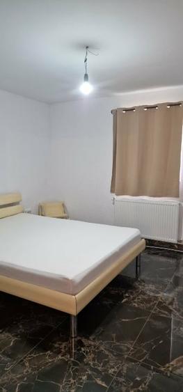 Casă individuală cu 3 camere cu Canalizare în Ciolpani
