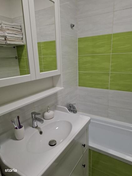 Apartament cu 3 camere decomandat în Rahova