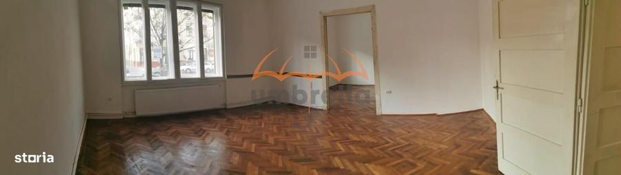 Apartament cu 3 camere în Gruia