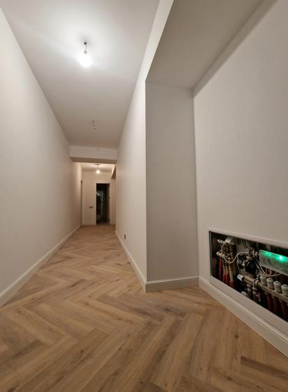 Apartament cu 3 camere semidecomandat în Pipera