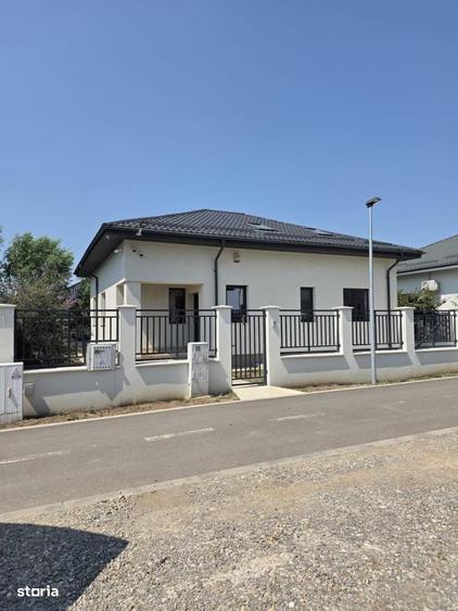 Casă cu 4 camere în Central