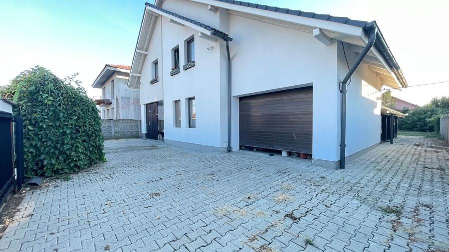 Casă individuală cu 5 camere cu Canalizare în Ciarda Roșie