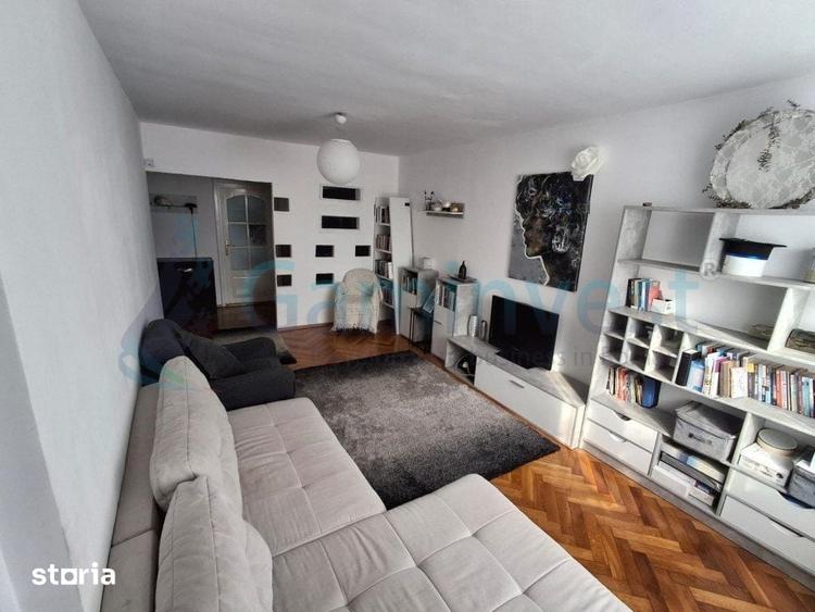 Apartament cu 4 camere în Sânmartin