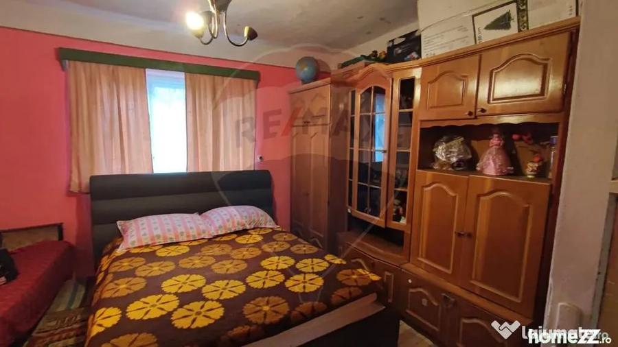 Casă cu 4 camere cu Teren 1710 Mp în Fonău