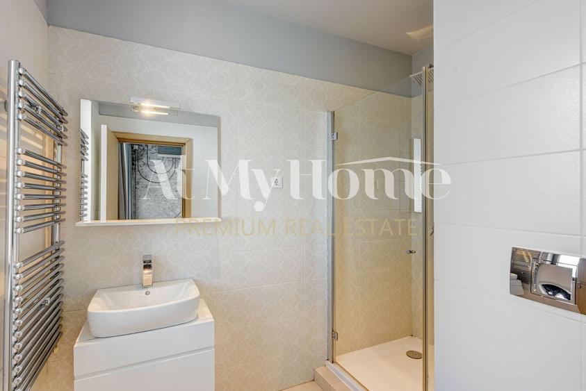 Penthouse cu 3 camere decomandat, mobilat în Iancu Nicolae