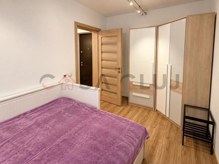 Apartament cu 3 camere semidecomandat, mobilat în Gheorgheni