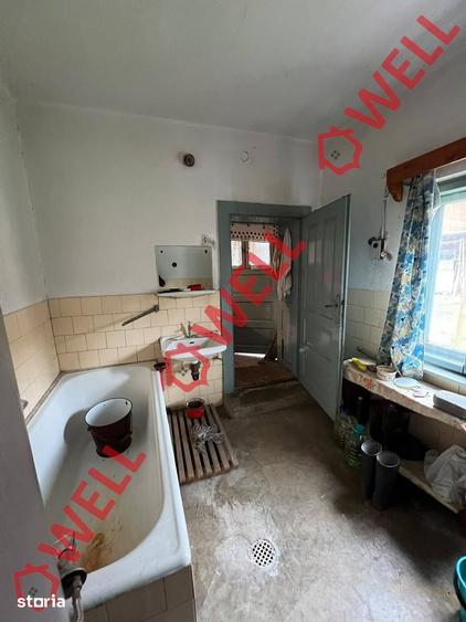 Casă cu 2 camere cu Teren 250 Mp în Central
