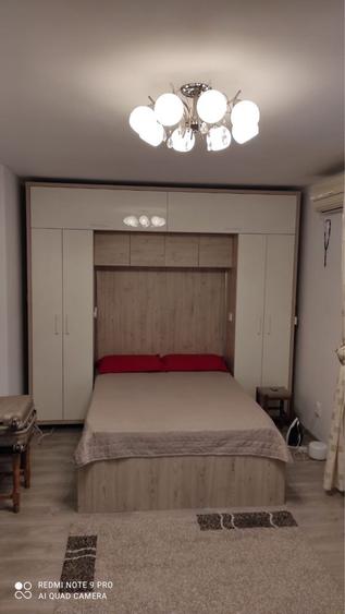 Apartament cu 2 camere decomandat în Titan