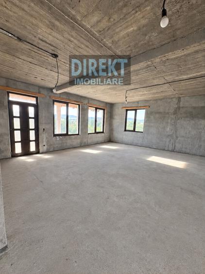 Casă individuală cu 5 camere cu Teren 70 Mp în Livezile