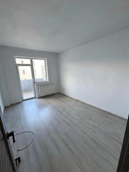 Apartament cu 2 camere decomandat în Florești — fotografia 3
