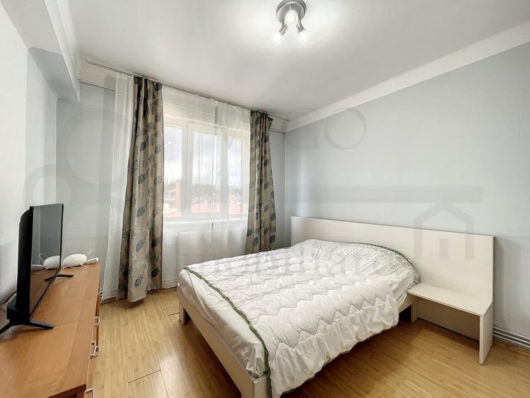 Apartament cu 2 camere semidecomandat, mobilat în Central