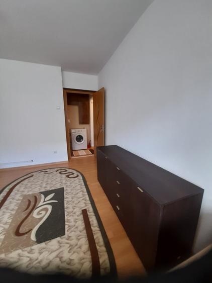Garsonieră decomandată în Astra