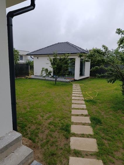 Casă cu 3 camere în Central