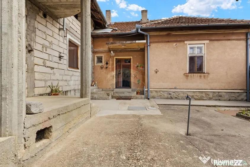 Casă cu 4 camere cu Teren 720 Mp în Grădiște