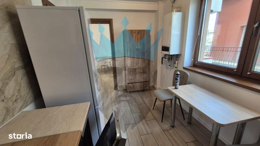 Apartament cu 3 camere, mobilat în Berceni