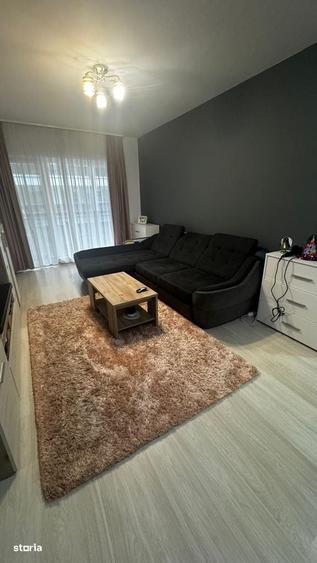 Apartament cu 3 camere decomandat în Exterior Vest