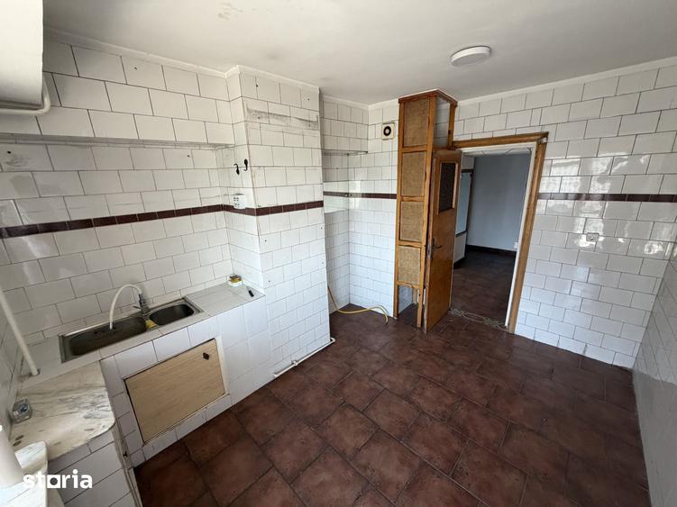 Apartament cu 5 camere în Unirii