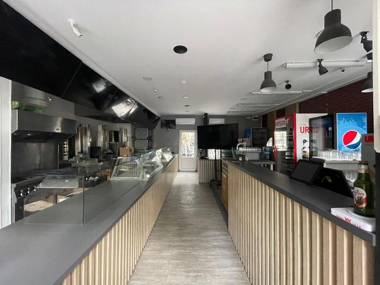 Spațiu comercial, de 73.940002441406 mp, în Pipera