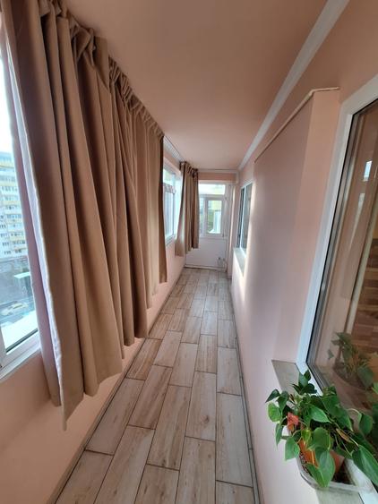 Apartament cu 3 camere decomandat în Colentina
