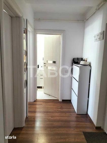 Apartament cu 2 camere decomandat în Est