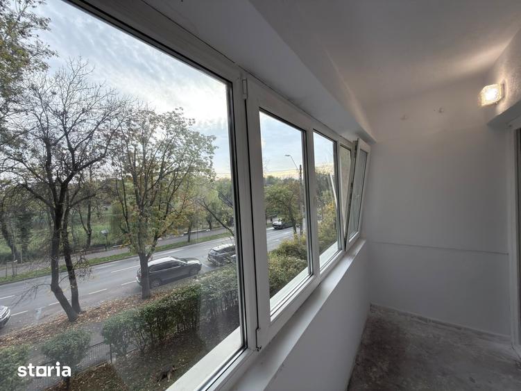 Apartament cu 4 camere în Băneasa