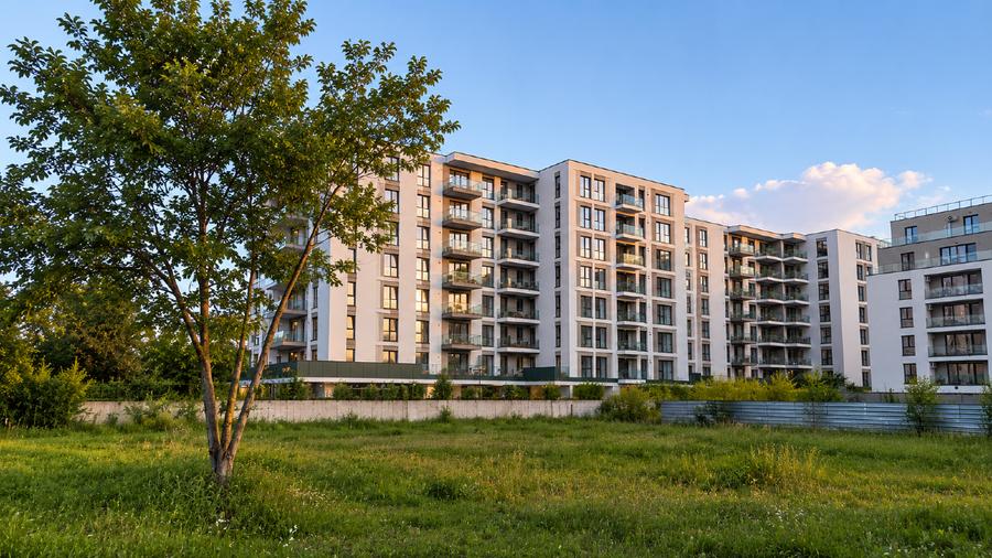Apartament cu 3 camere decomandat, mobilat în Străulești