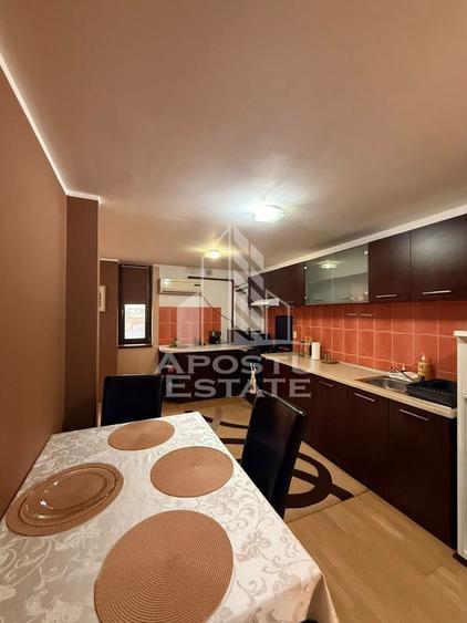 Apartament cu 2 camere decomandat în Traian