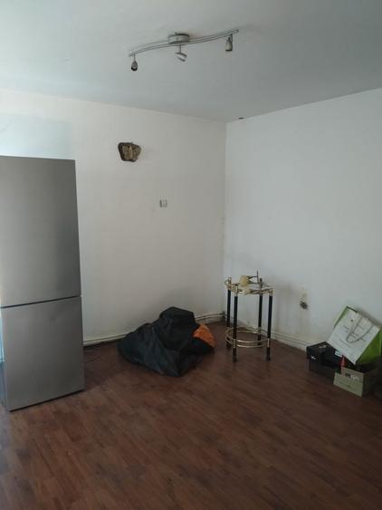 Casă cu 3 camere cu Teren 339 Mp în Central