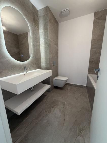 Casă cu 4 camere cu Teren 170 Mp în Central