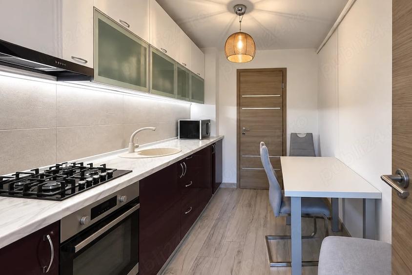 Apartament cu 3 camere decomandat în Lipovei