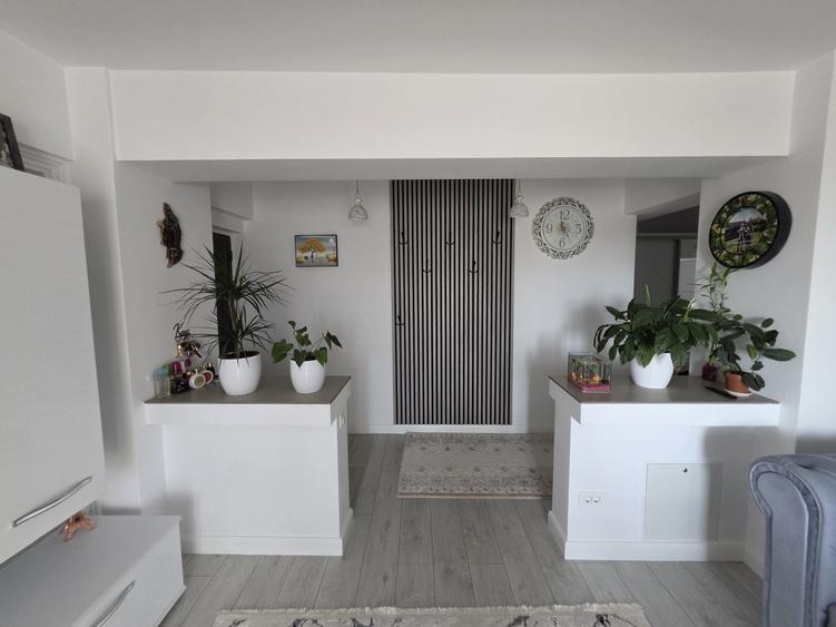 Apartament cu 3 camere decomandat în Burdujeni