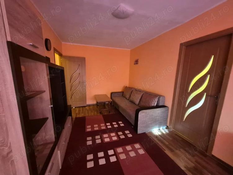 Apartament cu 2 camere semidecomandat în Central