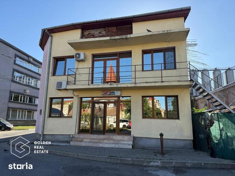 Casă cu 6 camere cu Teren 100 Mp în Fabric