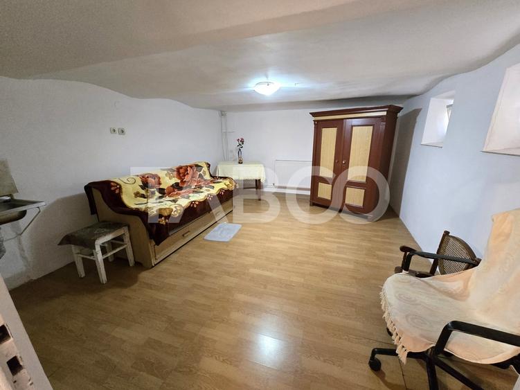 Casa individuala de vanzare cu teren 237 mp garaj in zona Lupeni Sibiu - 25