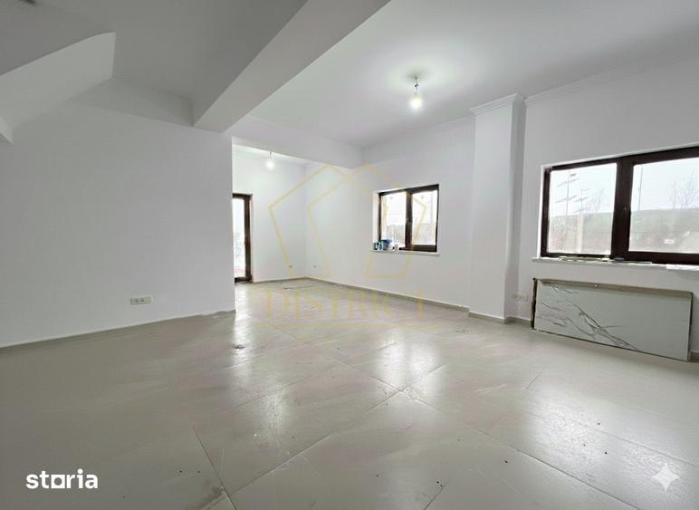 Casă cu 5 camere cu Teren 290 Mp în Giarmata