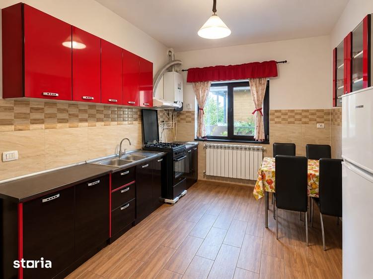 Casă cu 5 camere cu Teren 450 Mp în Nicolina