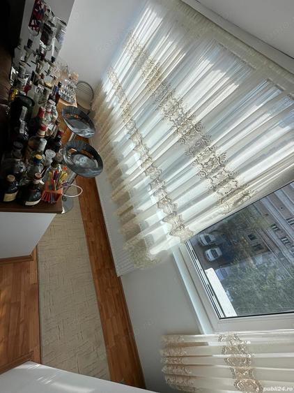 Apartament cu 4 camere decomandat în P-ța Unirii