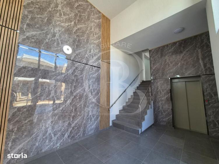 Apartament cu 2 camere decomandat în Titan