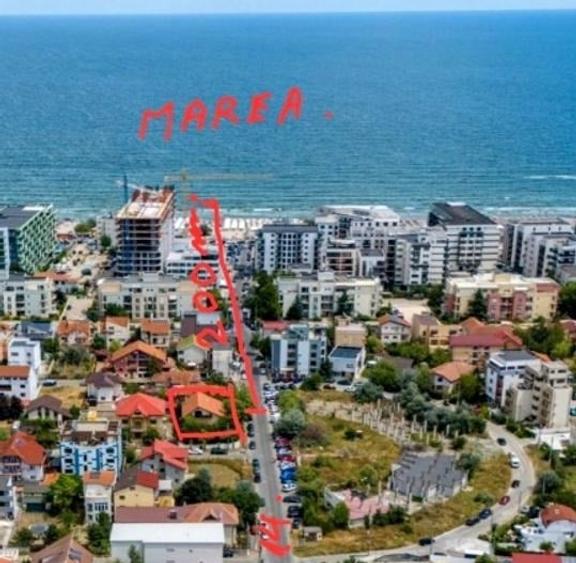 Casă individuală cu 11 camere cu Teren 500 Mp în Nord