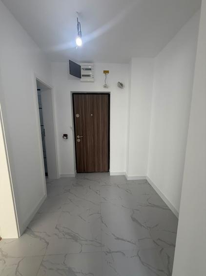 Apartament cu 2 camere semidecomandat în Titan