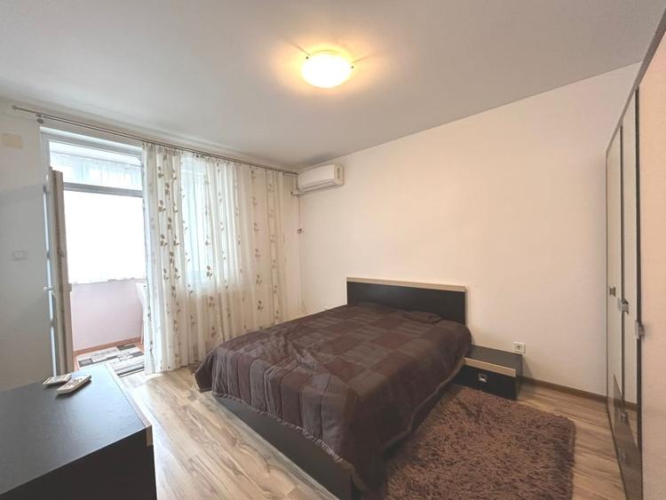 Apartament cu 2 camere decomandat, mobilat în Central