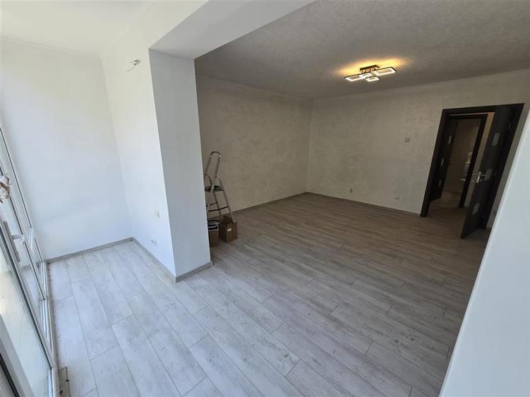 Spațiu comercial, de 60 mp, în Centrul Civic