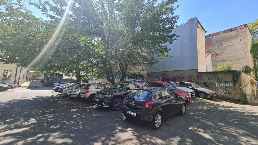 Teren Construcții intravilan de 387 mp, în P-ța Romană