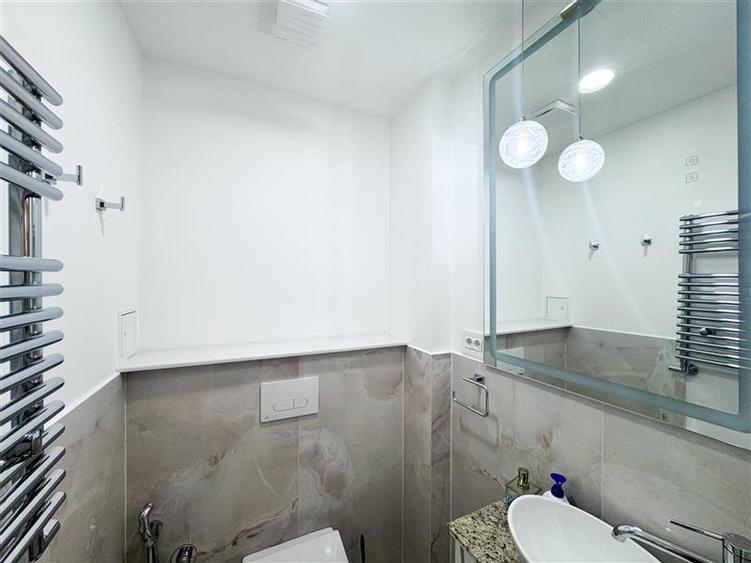Apartament cu 2 camere semidecomandat, mobilat în Herăstrău