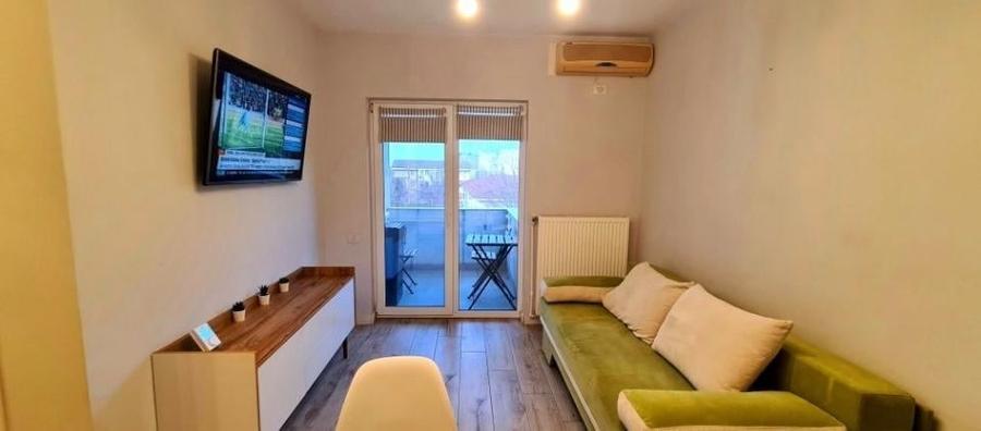 Apartament cu 2 camere decomandat, mobilat în Faleza Nord
