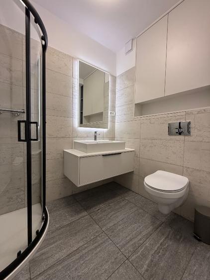 Casă cu 4 camere cu Canalizare în Central