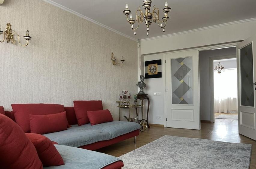 Apartament 4 camere renovat recent +CTP +Loc de parcare in zona 13 Septembrie - 17