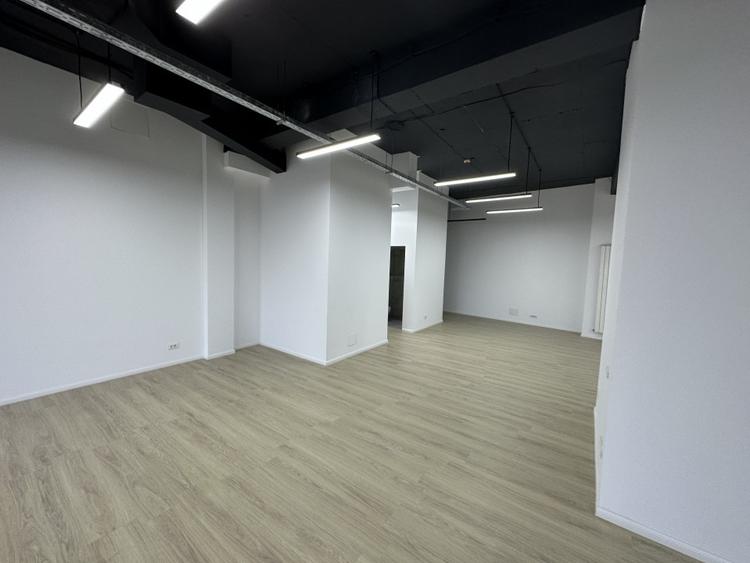 Spațiu comercial, de 273.29998779297 mp, în Cotroceni